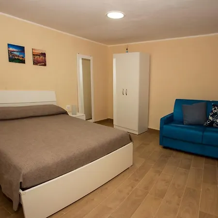 Maison Atri 17 Неаполь